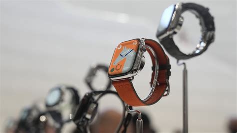 Apple loses latest bid to thwart patent dispute threatening to stop U.S. sales of two watch models